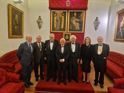 José Manuel Gómez Muñoz, Ramón María Serrera Contreras, Joaquín Muñoz García, Antonio Pascual Acosta, Santiago Herrero León, Carmen Núñez García y Julio Iglesias de Ussel y Ordís